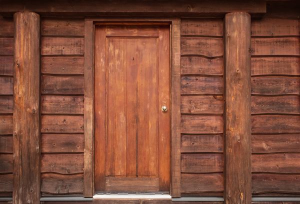 Log Cabin Siding Installation in San Mateo