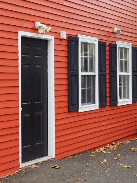 Cost of Red Vinyl Siding Installation in San Mateo