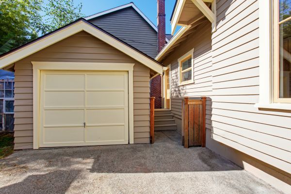 Garage Siding Replacement in San Mateo