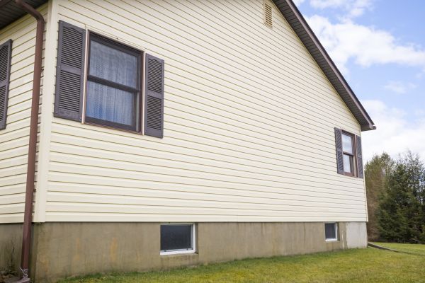 Dutch Lap Siding Repair in San Mateo