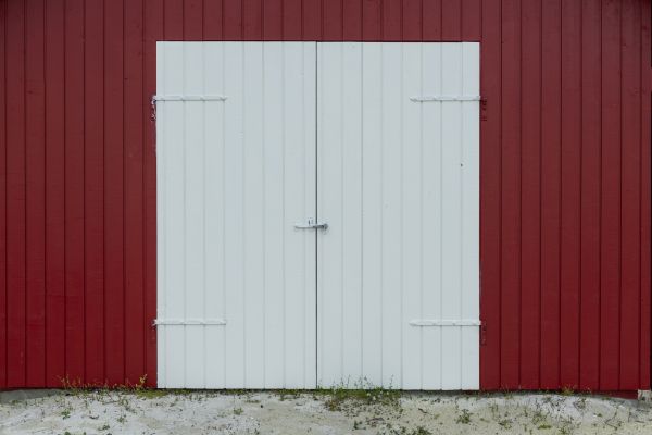 Pole Barn Siding Installation in San Mateo