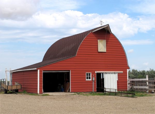 Metal Barn Siding Installation in San Mateo