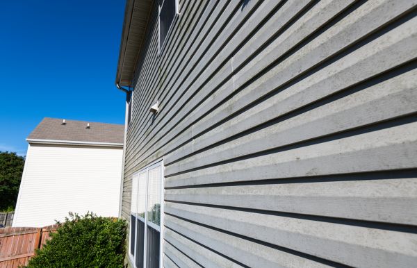 Cost of Vinyl Siding Panel Replacement in San Mateo